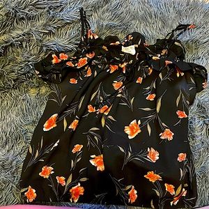 Sienna sky top with ruffled off the shoulders with adjustable/removable straps